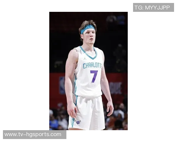 克尼佩尔赞赛恩詹姆斯智慧与力量并存展现篮球智商与实力的完美结合