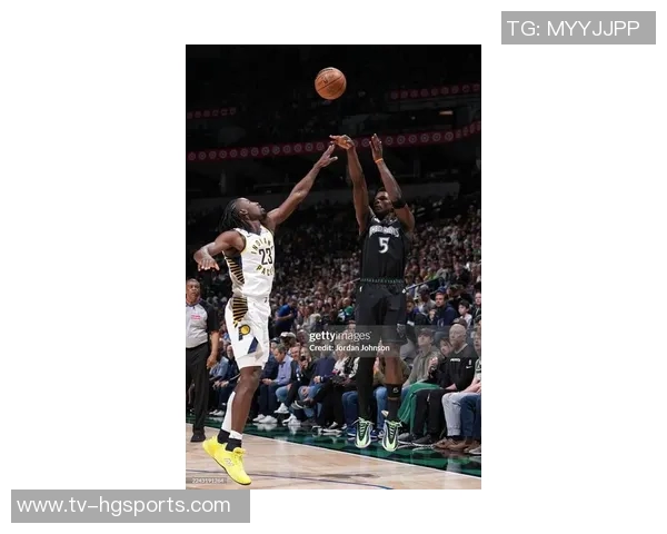 科尔透露霍福德因右腿筋拉伤将缺席至少一周比赛