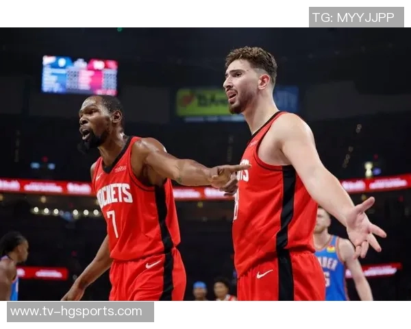 杜兰特盛赞申京与阿门默契配合展现完美同频状态 杜兰特盛赞申京与阿门默契配合展现完美同频状态