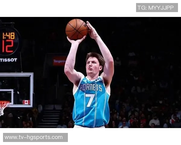 克尼佩尔表现出色14投9中三分命中率高达80助队取得胜利 克尼佩尔表现出色14投9中三分命中率高达80助队取得胜利