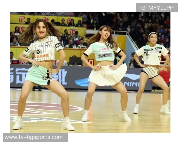 梅努姐姐晒笑容照片引发热议阿莫林下课后球队新篇章开启